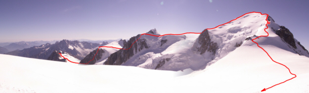v.l.n.r. Aiguille du Midi, Mont Blanc du Tacul, Mont Maudit, Mont Blanc