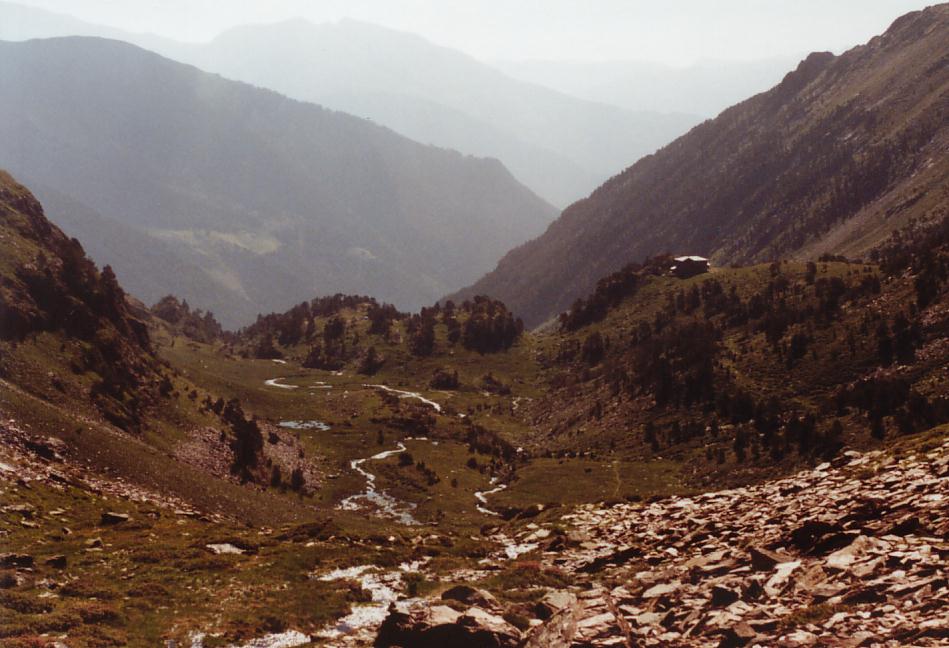 Die Pedrosahütte wacht über ein Hochtal